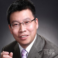 龚六堂