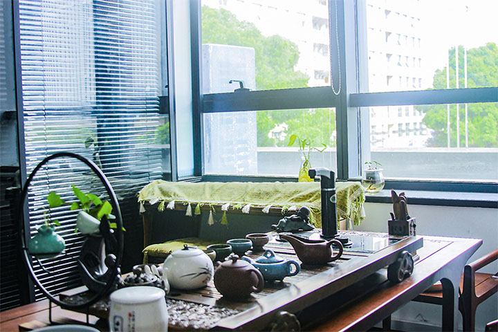 重庆修齐礼仪学校接待茶室环境