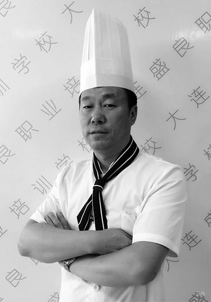 王毅