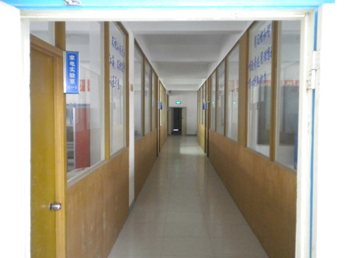 合肥新芯技教育宽敞明亮的学习环境