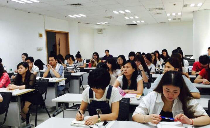 上海长泽教育课堂学习氛围