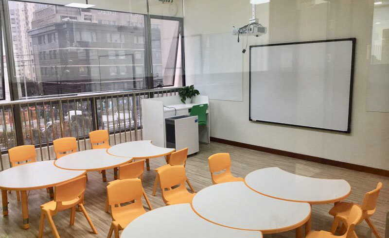 上海斯姆林国际教育教室环境