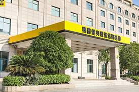 学校外景