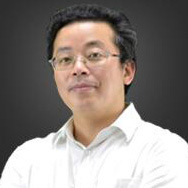 戚振强