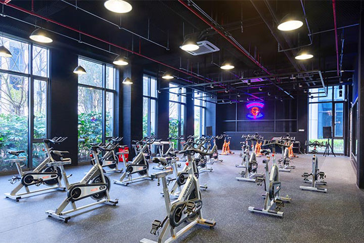 重庆567Go健身教练培训的健身训练室环境