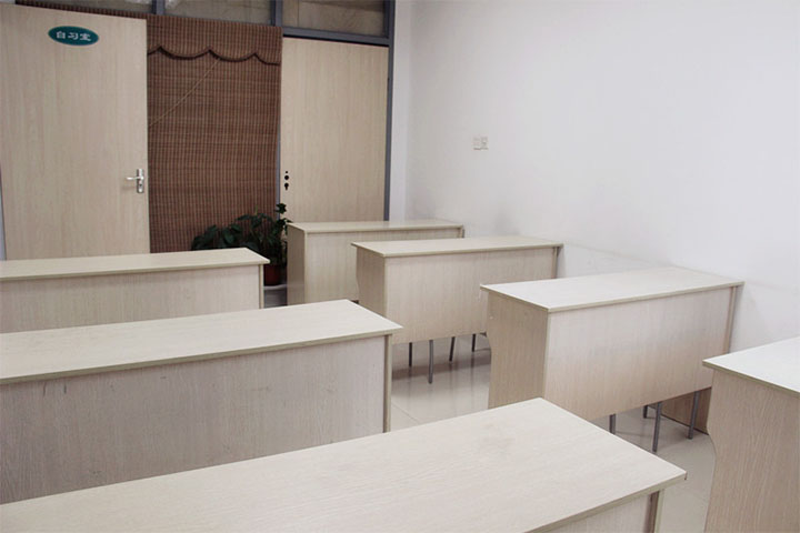 重庆青学园教育教室环境