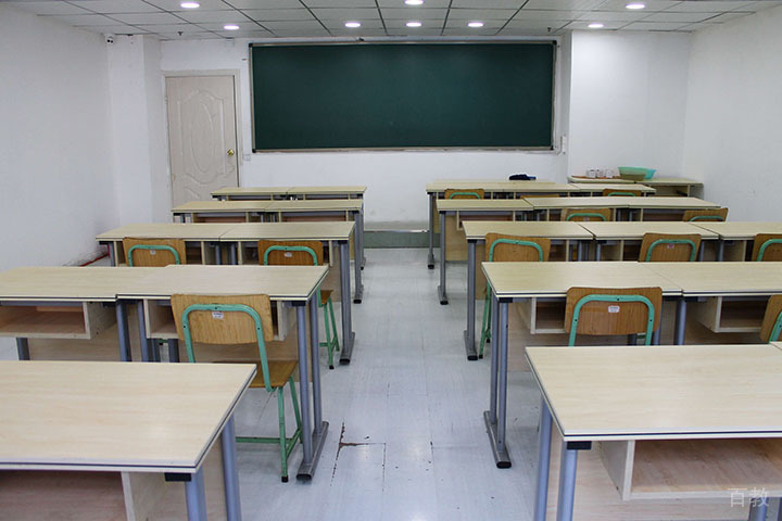 成都戴氏高考中考培训学校教室培训环境