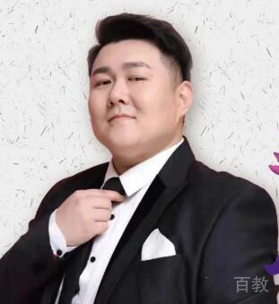 柴金彤