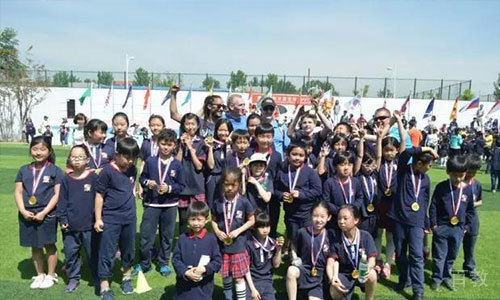 小学部合照