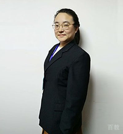 王靓