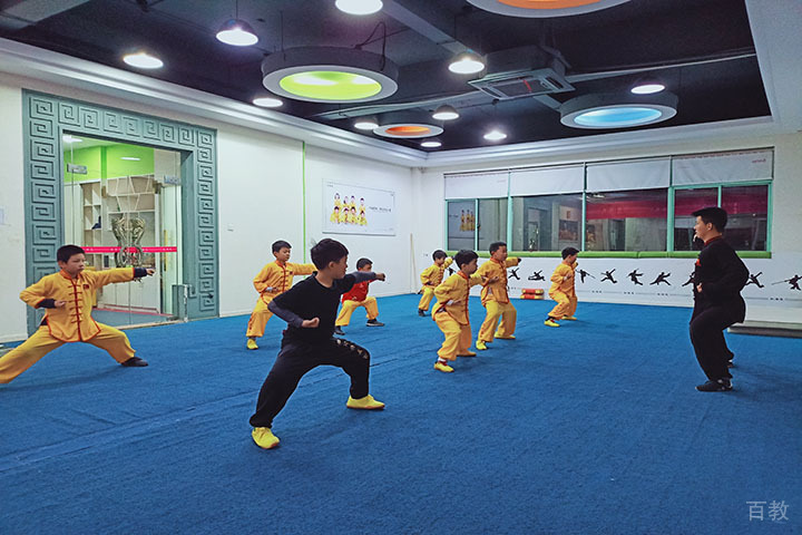 重庆新精武少儿武术培训课堂