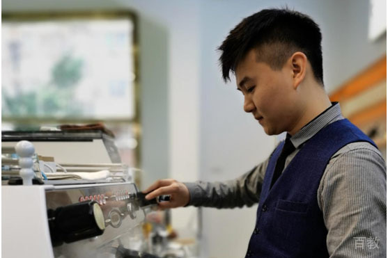 合肥君悦西点美食学院饮品培训老师