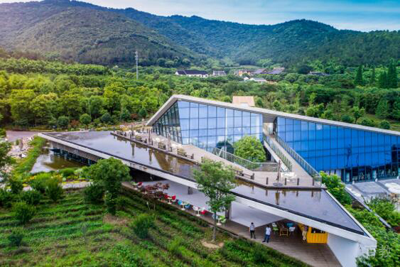 学校外景