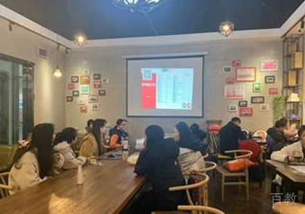 南昌立思辰留学报名学员上课场景