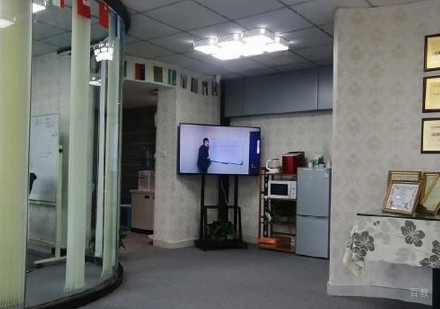 西安凯特语言中心校区走廊环境展示