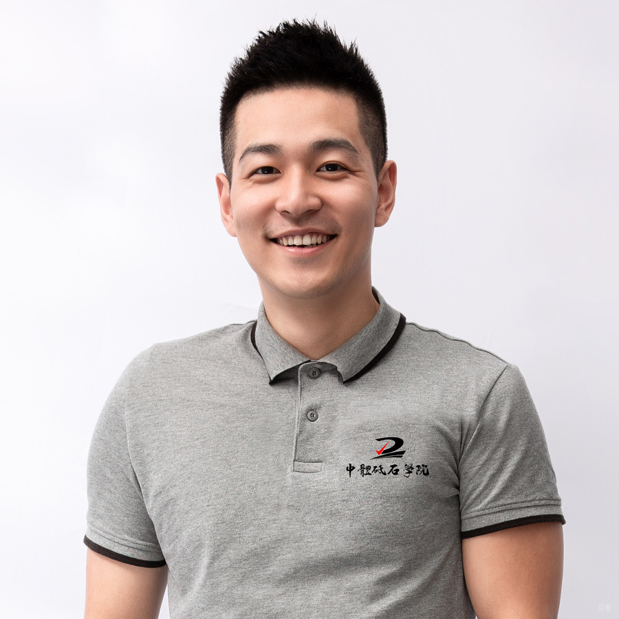 李世伟