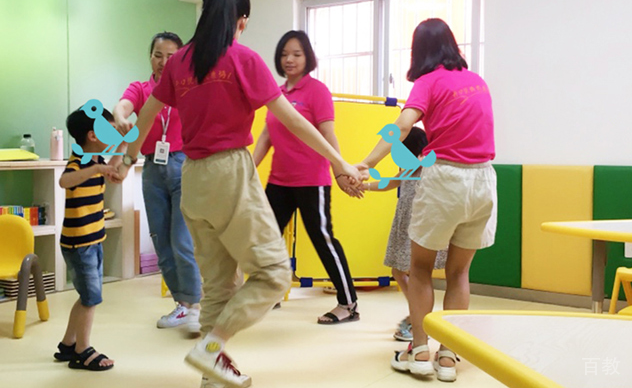 长沙康语儿童智能康复中心课堂学习