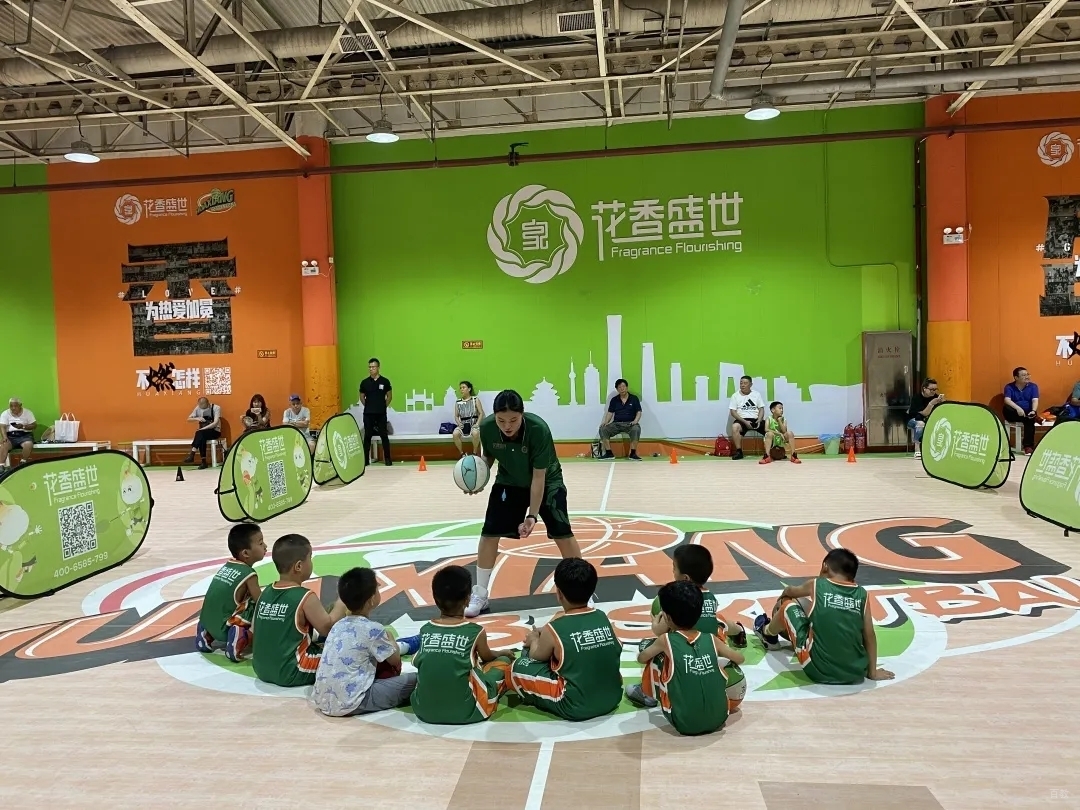 篮球训练现场