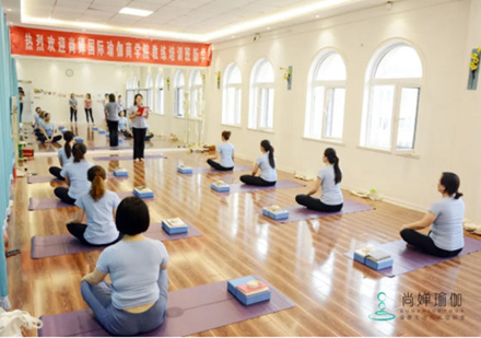 郑州尚婵瑜伽校区学员上课场景展示