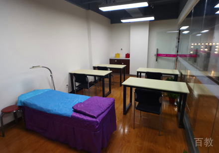 西安炫彩化妆学校校区授课教室环境展示