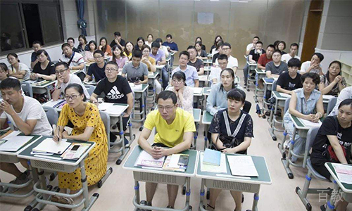 学生听课