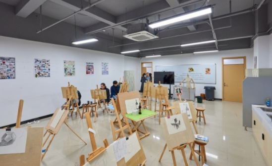 上海稻田学塾日本国际高中美术画室