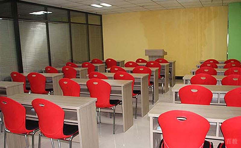 天津励学个性化中小学辅导中心的教室