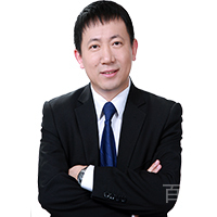 管卫东