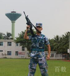 李教官