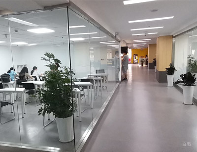 学校办公区域