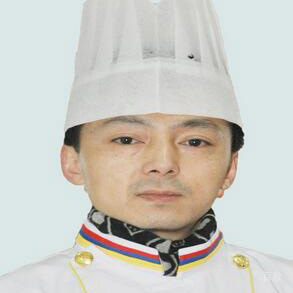 邹春