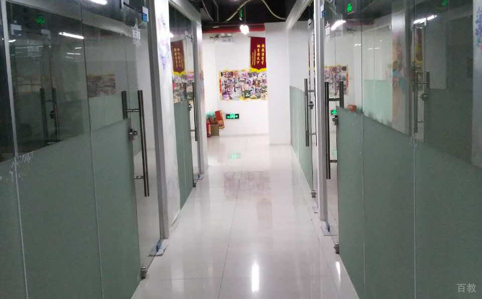 学校走廊