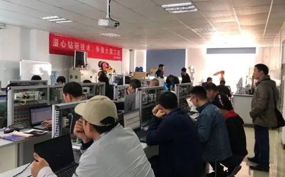 上海程控教育学院环境