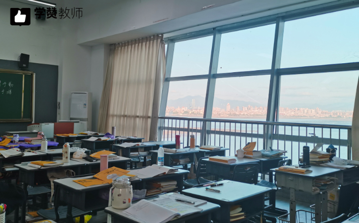 学赞教育教室环境