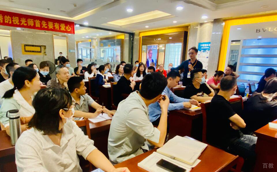 南宁立可明眼镜职业培训学校校园环境