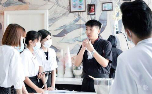 老师讲学