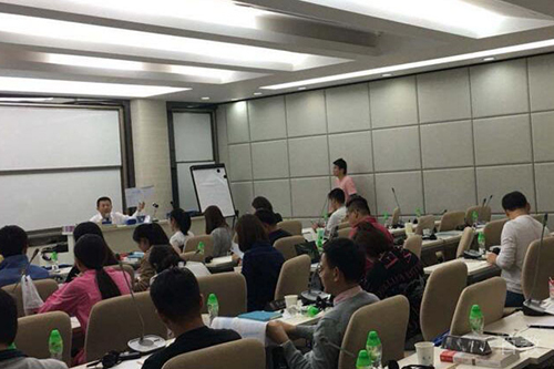 上海华章教育学校课堂提问