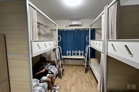 成都丹秋美亚高考学校校园环境