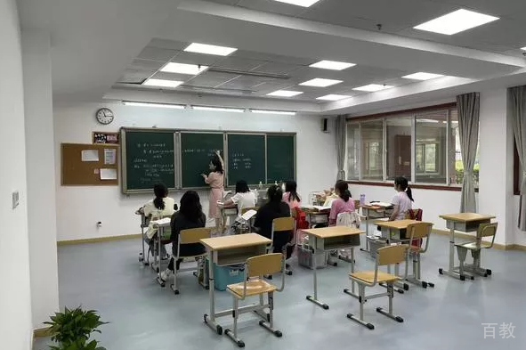 成都丹秋美亚高考学校校园环境
