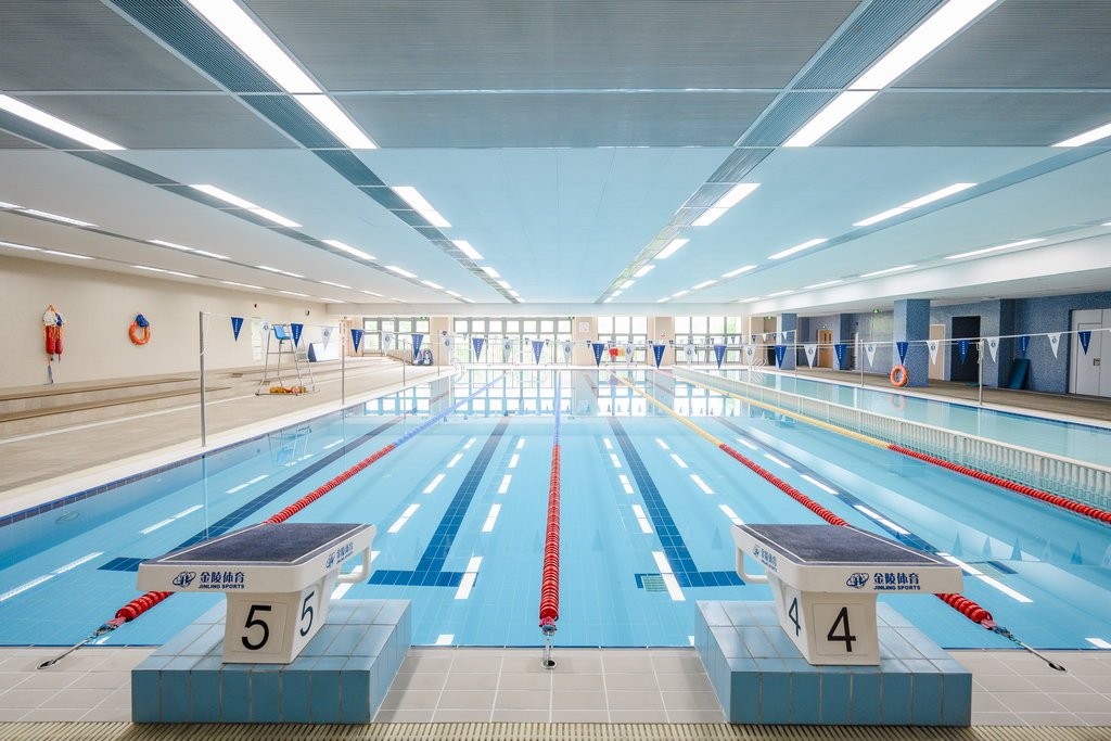 上海哈罗国际学校游泳馆