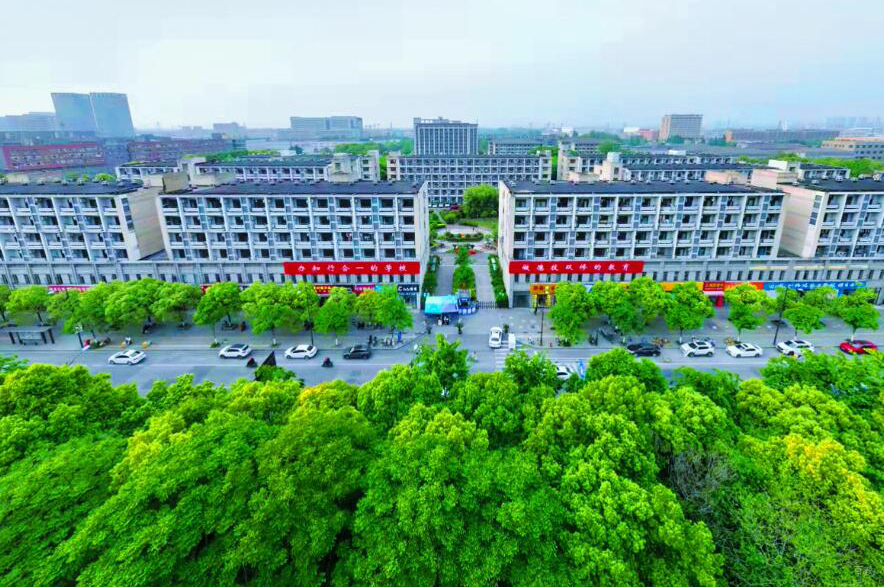 学校全景