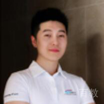 游泳教练高晗