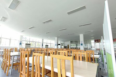 上海联外高复学校食堂环境