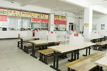学校食堂