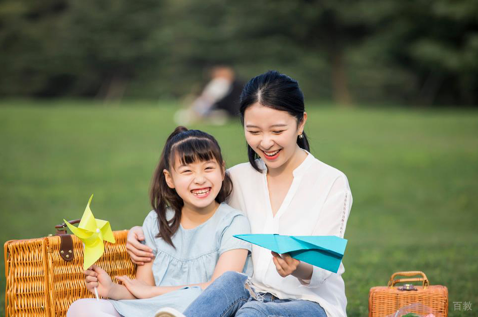 老师与学生课外互动