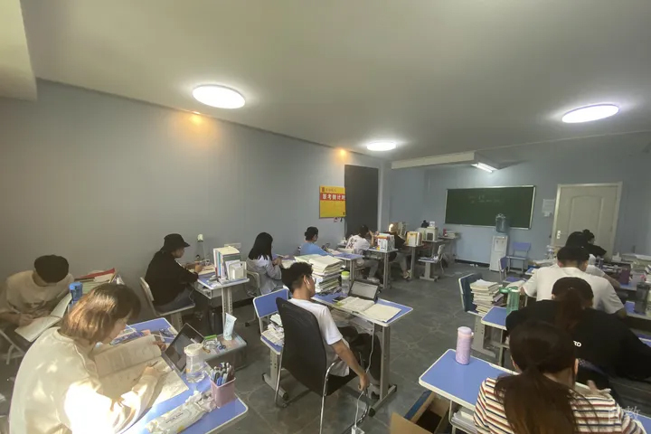认真的学生