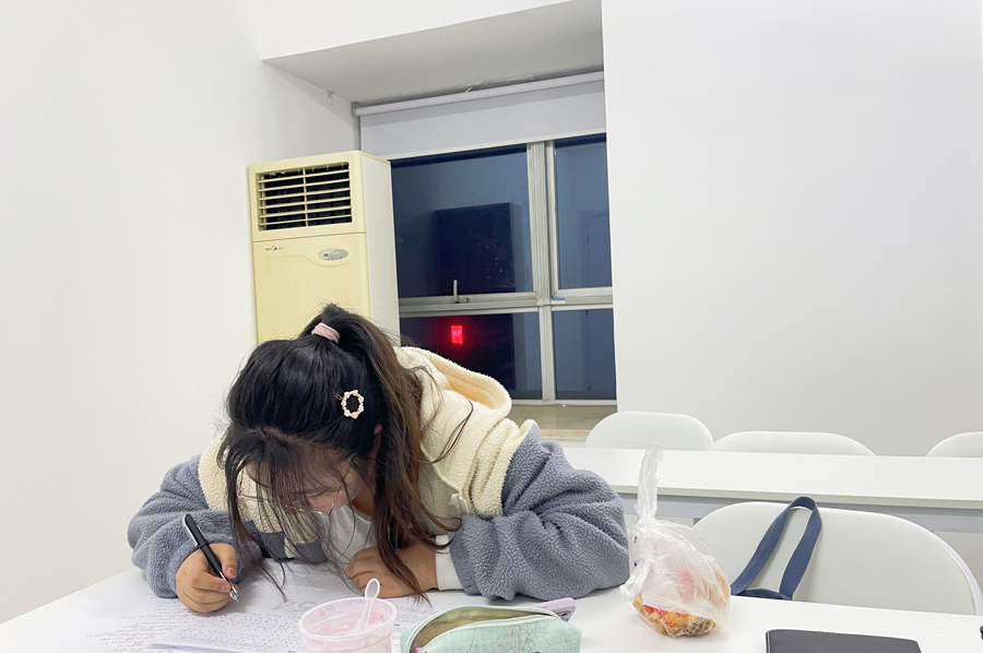 学员做题