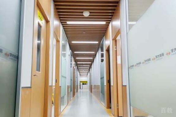 学校走廊