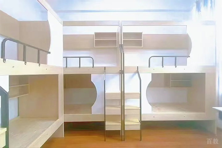 学生寝室环境
