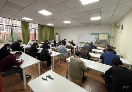 武汉天子教育校区学员上课场景展示